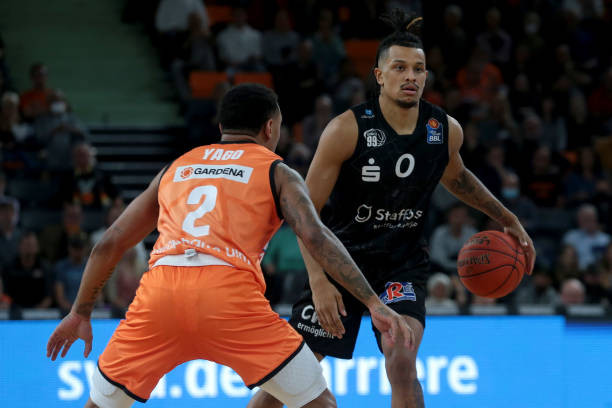 正如过往比 正如过往比