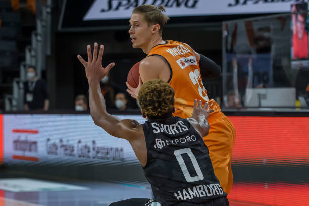 在这个充满 在这个充满